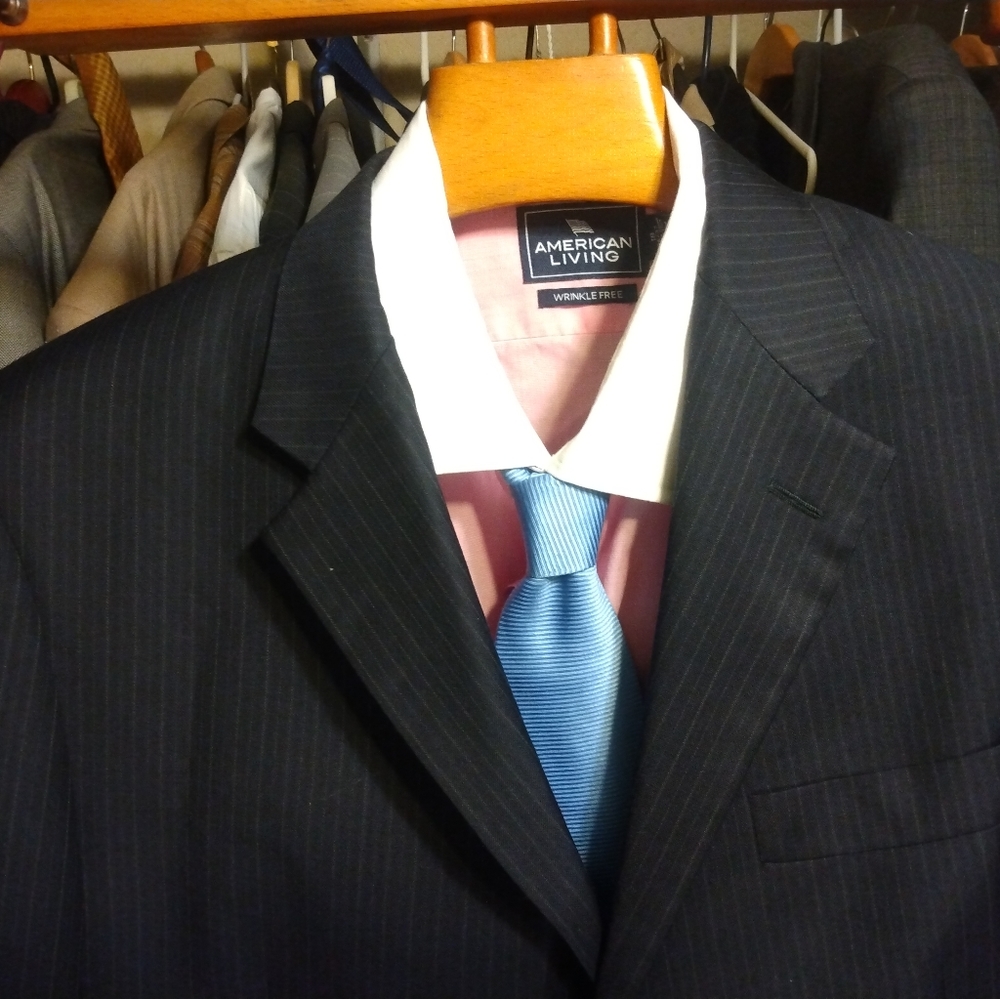 Hickey Freeman Men 2Brn/2Vents Navy Pinstripe Suits Size 44R W38 In29.5